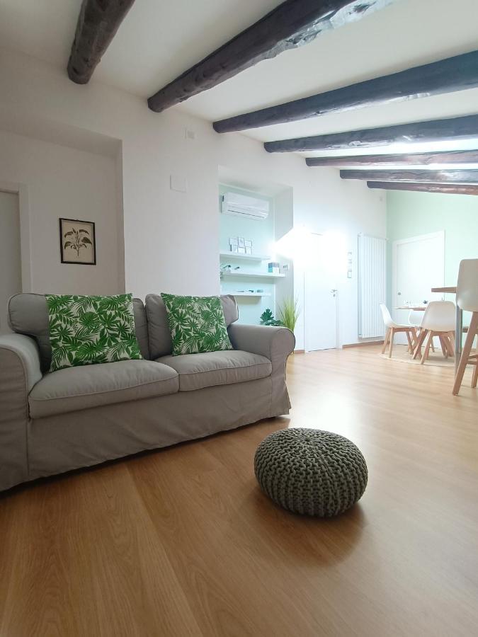 Loving My Rooms 1 - Deliziosa Mansarda In Centro Gorizia Exterior foto