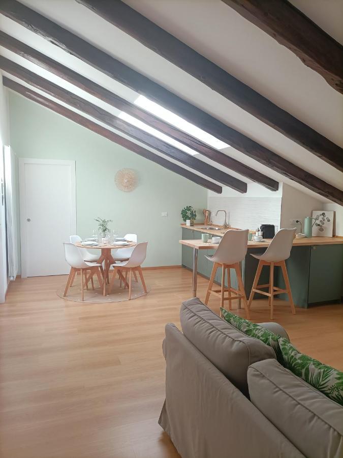 Loving My Rooms 1 - Deliziosa Mansarda In Centro Gorizia Exterior foto